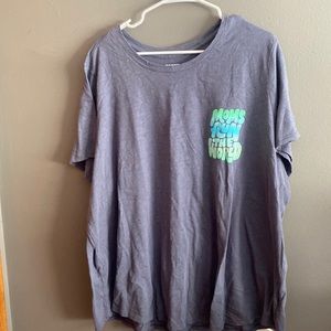 Old navy size 3x Moms Run The World T-shirt.